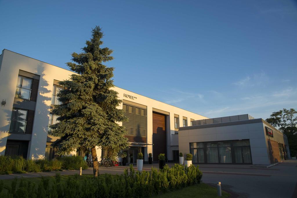 Hotel Sulkowski Conference Resort Boguszyn  Exterior photo